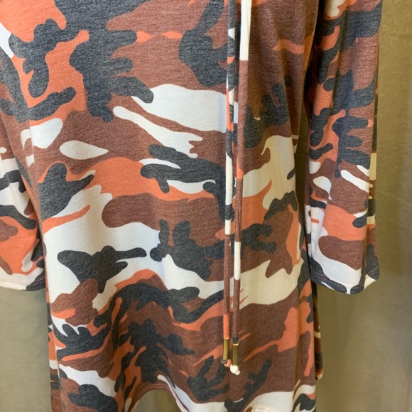 Coco Bianco Orange Brown Camo Fall Tones Cowl Neck Tunic 3/4 Sleeve NWT Size M - Picture 5 of 16